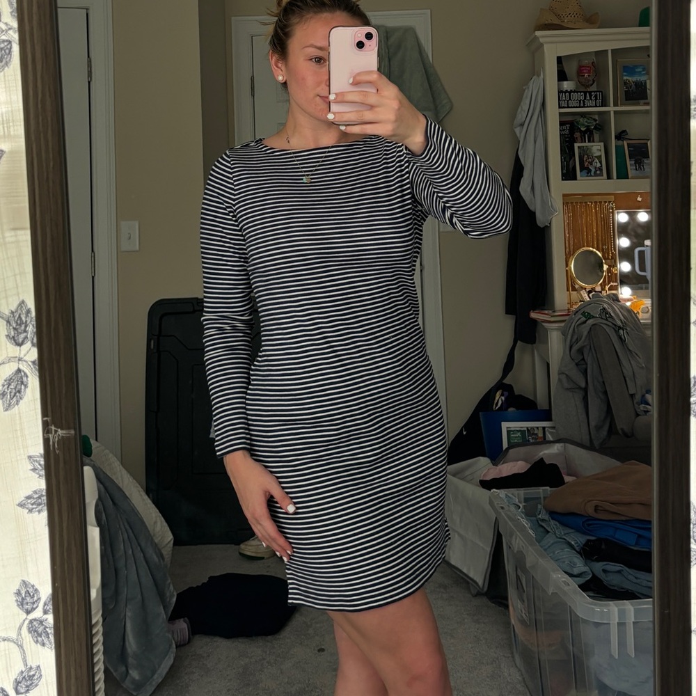 Vineyard Vines Boat Dress
